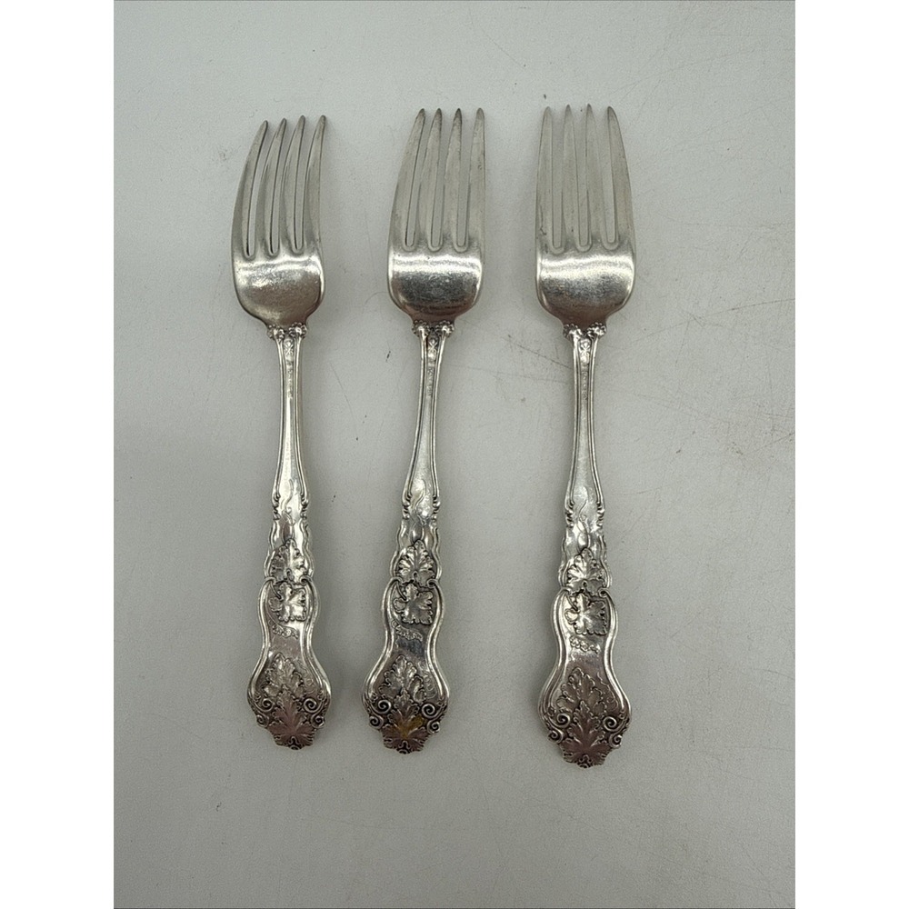 Roger & Bros Grape Pattern Triple Plate Flatware Dinner Fork 7.5" Lot of 3 - Picture 5 of 7